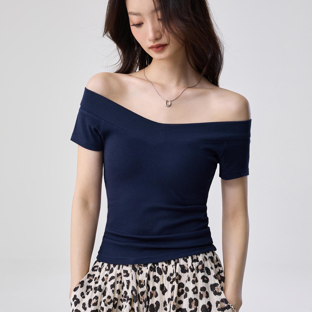 260g Youkesi One-Shoulder V-Neck Collarbone T-shirt for Women - Summer Sexy Slim-Fit Top Medium
260g Youkesi One-Shoulder V-Neck Collarbone T-shirt for Women - Summer Sexy Slim-Fit Top Medium