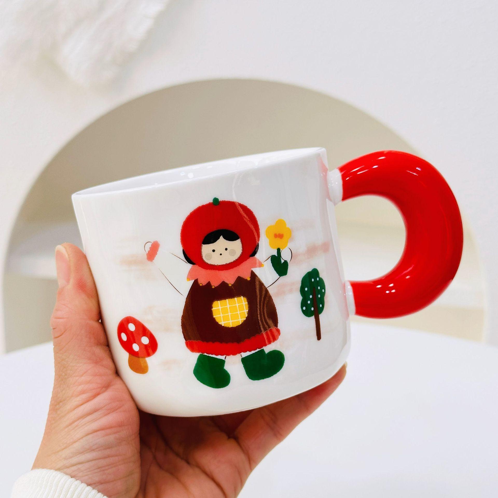 Креативная Персонализированная Пара с Крышкой и Ложкой Керамическая Чашка Высокого Внешнего Вида Большая Вместимость Кружка для Маленького Подарка для Девочек Чашка для Воды для Домашнего Использования 400ML
Креативная Персонализированная Пара с Крышкой и Ложкой Керамическая Чашка Высокого Внешнего Вида Большая Вместимость Кружка для Маленького Подарка для Девочек Чашка для Воды для Домашнего Использования 400ML