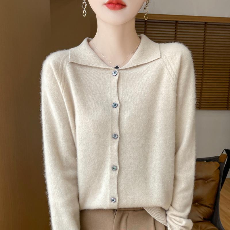 Autumn and Winter Style Doll Collar Versatile Women s Loose Pure Wool Cardigan Age-reducing Top Polo Collar Sweater Knitted Sweater M
Autumn and Winter Style Doll Collar Versatile Women s Loose Pure Wool Cardigan Age-reducing Top Polo Collar Sweater Knitted Sweater M