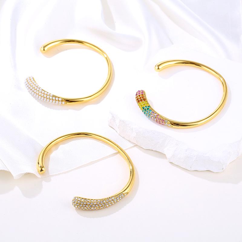 European-American Style Luxurious Open Bracelet: Trendy, Unique Stainless Steel Design for Women
European-American Style Luxurious Open Bracelet: Trendy, Unique Stainless Steel Design for Women