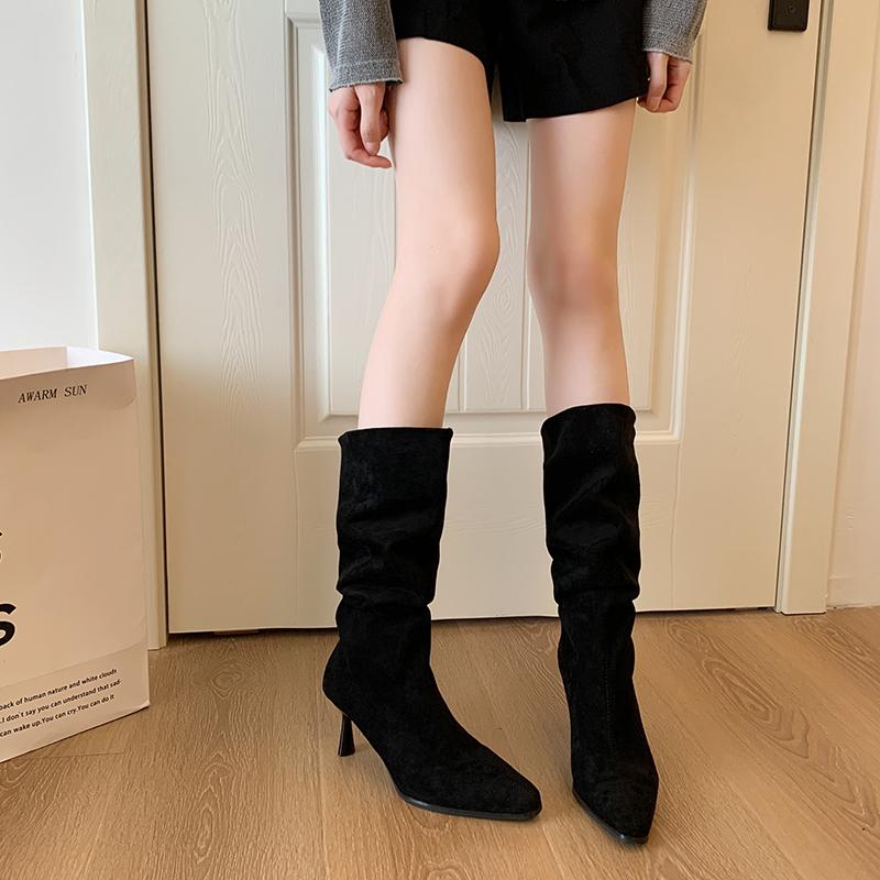 Women Pointed Toe Thin High Heels Ankle Boots Autumn Fashion Pleated Cowboy Women Faux Suede Woman Slip on Western Botas 35 чорний
Women Pointed Toe Thin High Heels Ankle Boots Autumn Fashion Pleated Cowboy Women Faux Suede Woman Slip on Western Botas 35 чорний