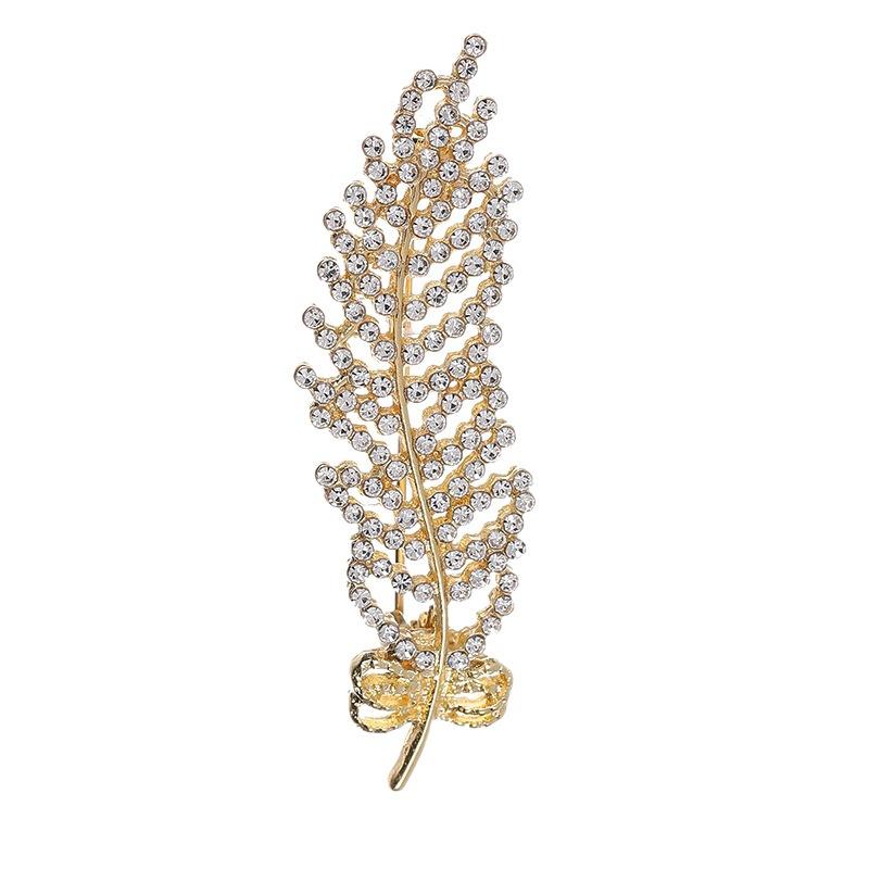 Высококачественная роскошная брошь в виде пера со стразами, индивидуальность, универсальность, булавка для воротника шерстяного пальто, ювелирное украшение для корсажа
Высококачественная роскошная брошь в виде пера со стразами, индивидуальность, универсальность, булавка для воротника шерстяного пальто, ювелирное украшение для корсажа