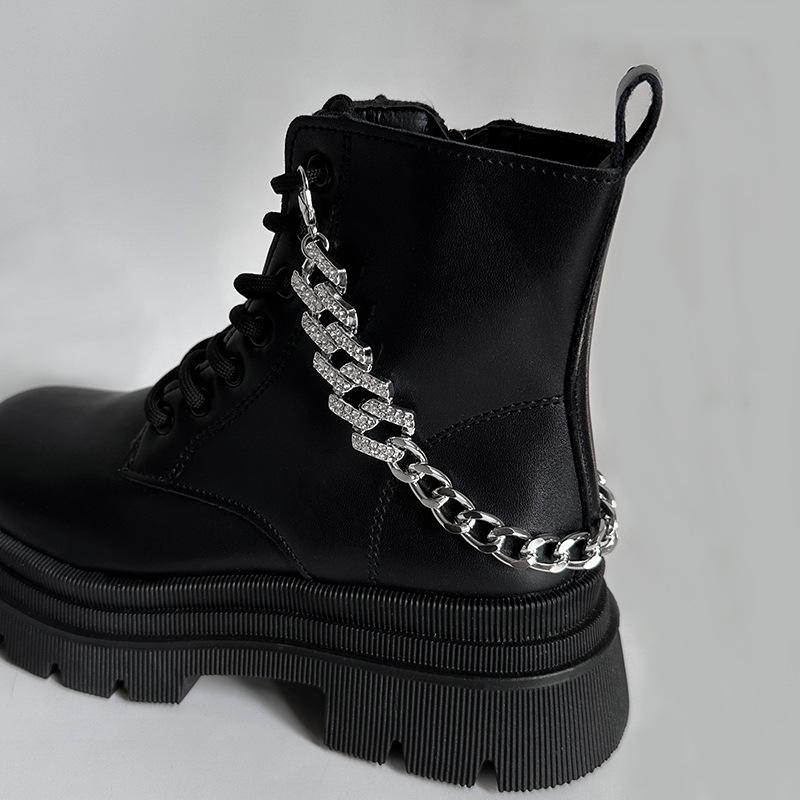 1pc Diamond Aluminum Chain Shoe Accessories Fashionable Chunky Chain Canvas Sneakers Boots Shoe Chain Ornaments Party Jewelry
1pc Diamond Aluminum Chain Shoe Accessories Fashionable Chunky Chain Canvas Sneakers Boots Shoe Chain Ornaments Party Jewelry