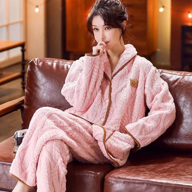 Зимняя пижама женская коралловая бархатная фланель утолщенная плюс пижама женская домашняя одежда комплект женской застежки-молнии верхняя одежда 2XL
Зимняя пижама женская коралловая бархатная фланель утолщенная плюс пижама женская домашняя одежда комплект женской застежки-молнии верхняя одежда 2XL