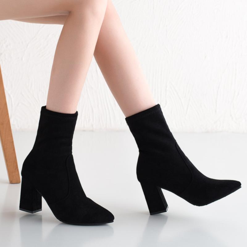 2025 Fashion Ladies Shoes Sleeve Women s Boots Winter Pointed Toe Plush Fleece for Warmth Solid Short Barrel Chunky Heels Boots 34 чёрный
2025 Fashion Ladies Shoes Sleeve Women s Boots Winter Pointed Toe Plush Fleece for Warmth Solid Short Barrel Chunky Heels Boots 34 чёрный