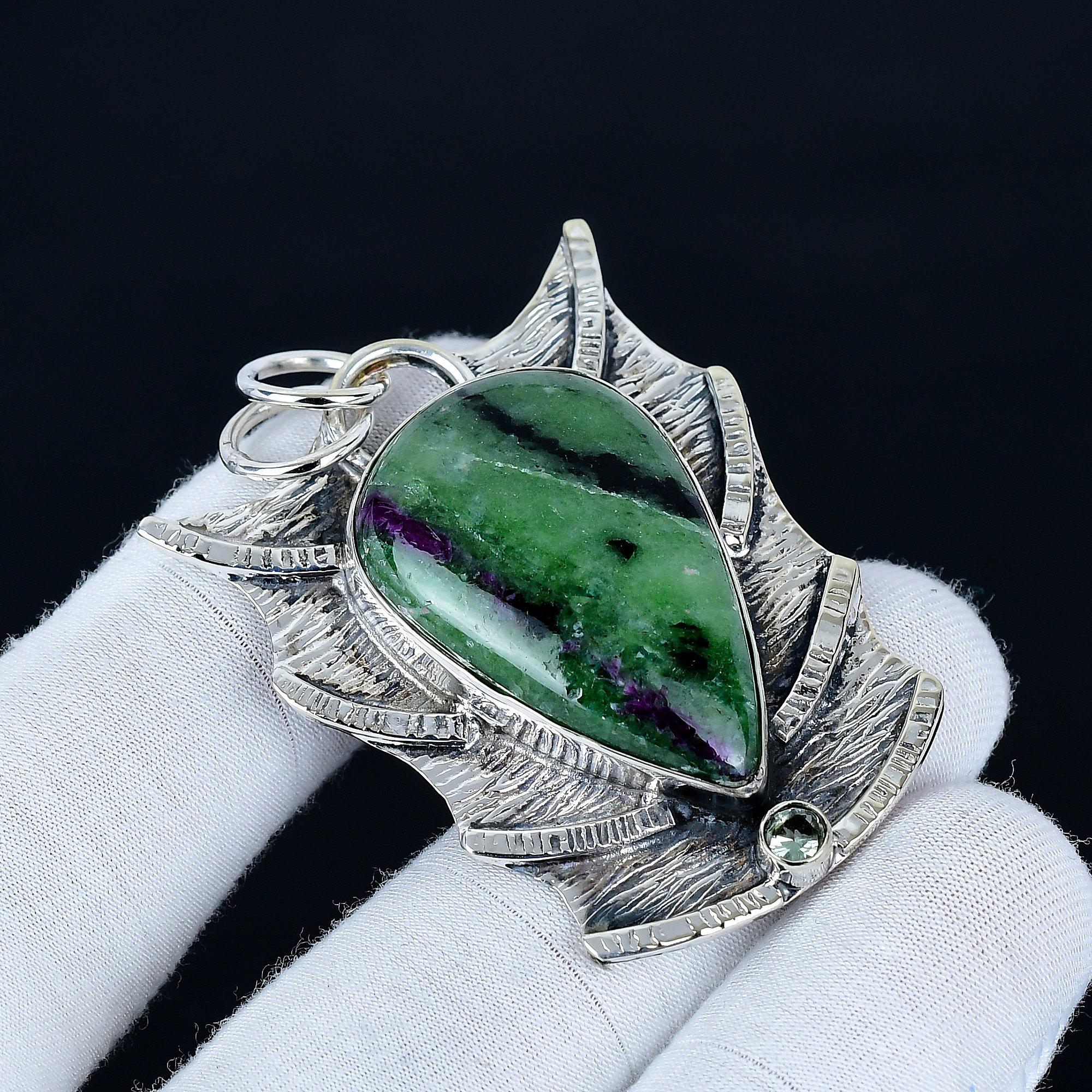 Ruby Zoisite Pendant, 925 Sterling Silver Handmade Jewelry, Ruby Zoisite Silver Pendant, Party Wear Jewelry For Women s, Pendant Christmas Gift 6.5 Cm зелений
Ruby Zoisite Pendant, 925 Sterling Silver Handmade Jewelry, Ruby Zoisite Silver Pendant, Party Wear Jewelry For Women s, Pendant Christmas Gift 6.5 Cm зелений