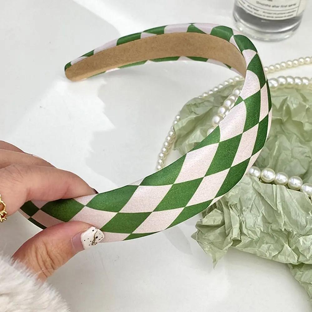 Popular Green Hair Hoop Sweet Wild Wide Brimmed Hair Band Non Slip Fashion Headbands Hairband Ribbon DIY Hair Accessories
Popular Green Hair Hoop Sweet Wild Wide Brimmed Hair Band Non Slip Fashion Headbands Hairband Ribbon DIY Hair Accessories