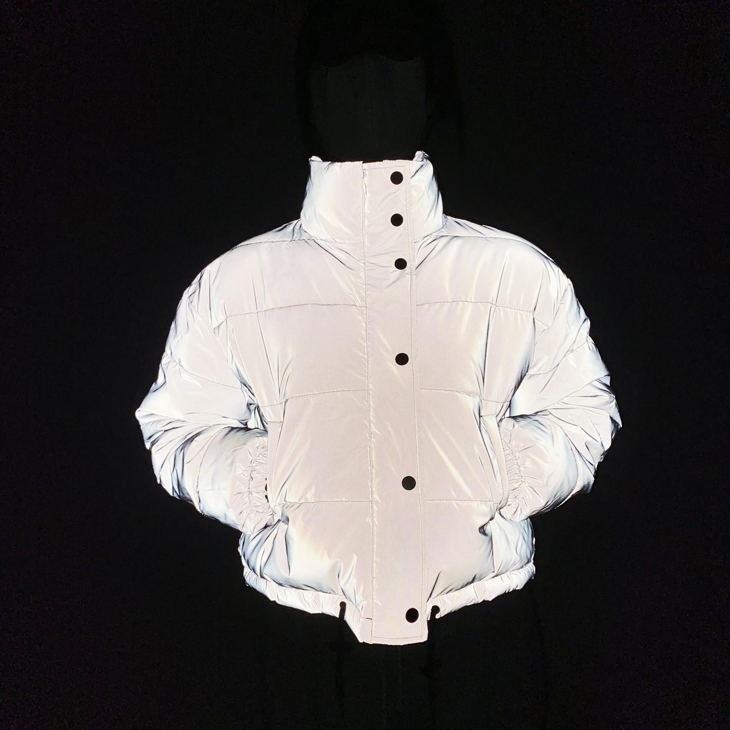 2025 Winter Women s Iridescent Reflective Cotton Jacket with Stand Collar - European and American Fashion Large
2025 Winter Women s Iridescent Reflective Cotton Jacket with Stand Collar - European and American Fashion Large