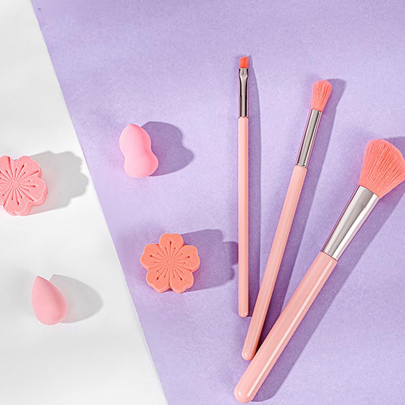 7Pcs Makeup Brushes Set Pink Handle Women Foundation Make Up Brush Beauty Tools Kit For Lip Eye Liner
7Pcs Makeup Brushes Set Pink Handle Women Foundation Make Up Brush Beauty Tools Kit For Lip Eye Liner