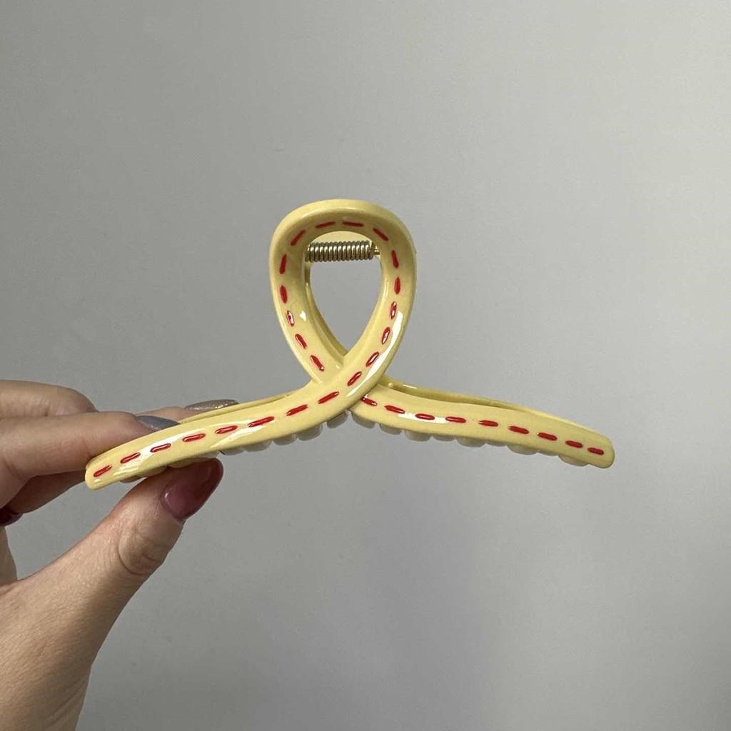 13cm Korean Hand-drawn Line Hair Clip Women s Summer New Fashion Simple Shark Clip Hair Accessories
13cm Korean Hand-drawn Line Hair Clip Women s Summer New Fashion Simple Shark Clip Hair Accessories