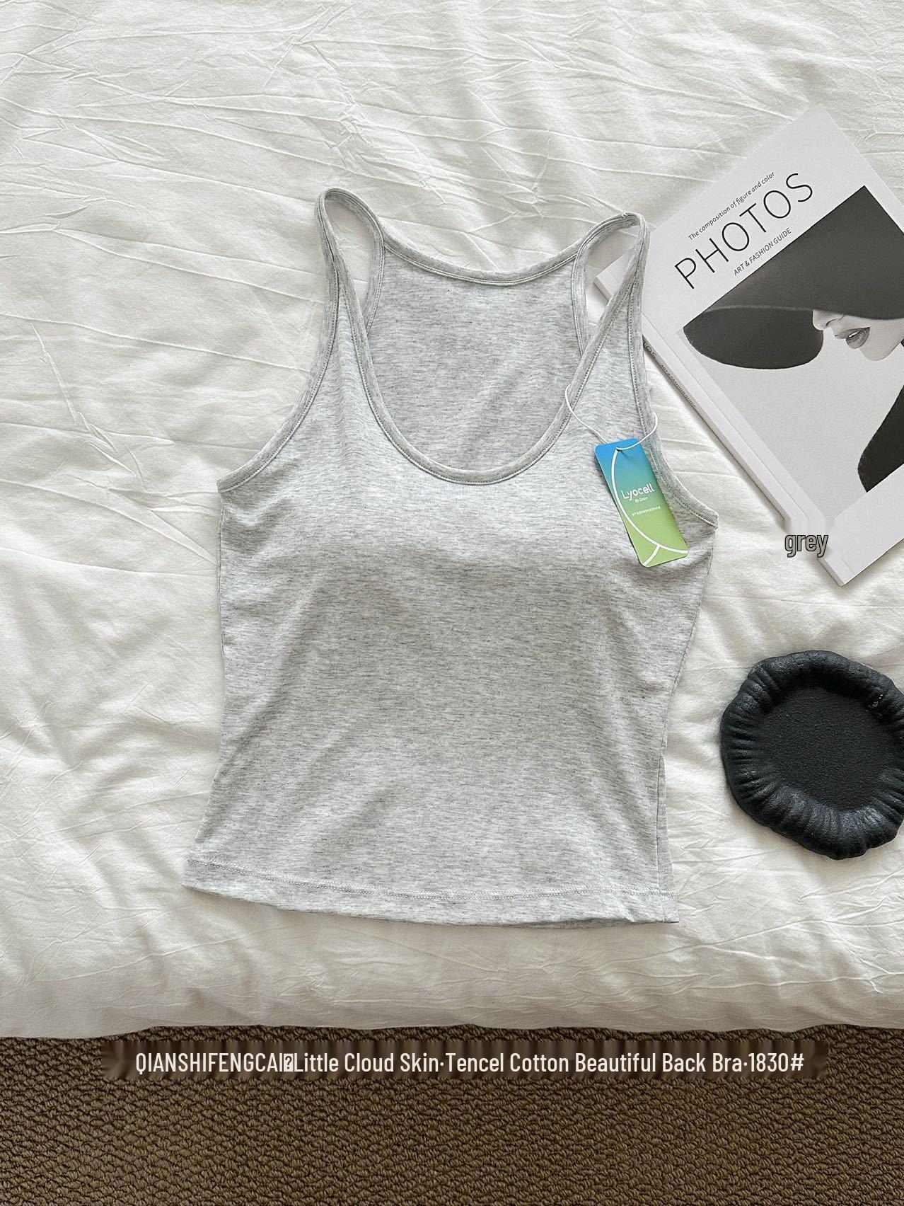 Spring-Summer Women s U-Neck Breathable Camisole with Beautiful Back and Fixed Cups - Slim Fit Versatile Top One Size серый
Spring-Summer Women s U-Neck Breathable Camisole with Beautiful Back and Fixed Cups - Slim Fit Versatile Top One Size серый