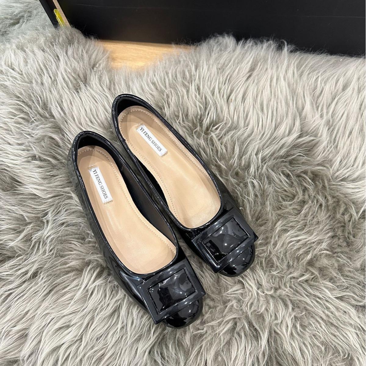 Классическая квадратная пряжка, высота увеличена на 5 см, темпераментная женская обувь из мягкой лакированной кожи с мелким вырезом, на одной педали, с круглым носком, французский чистый дизайн 40 чёрный
Классическая квадратная пряжка, высота увеличена на 5 см, темпераментная женская обувь из мягкой лакированной кожи с мелким вырезом, на одной педали, с круглым носком, французский чистый дизайн 40 чёрный