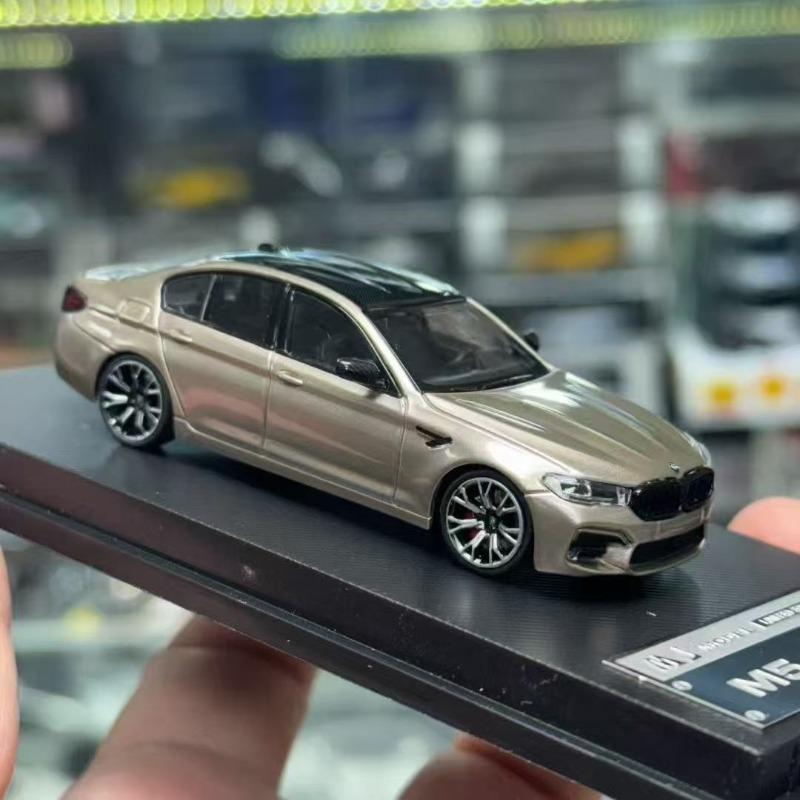 In Stock MJ Model 1:64 BMW M5 F90 Alloy Car Model Collection Gift Ornament
In Stock MJ Model 1:64 BMW M5 F90 Alloy Car Model Collection Gift Ornament