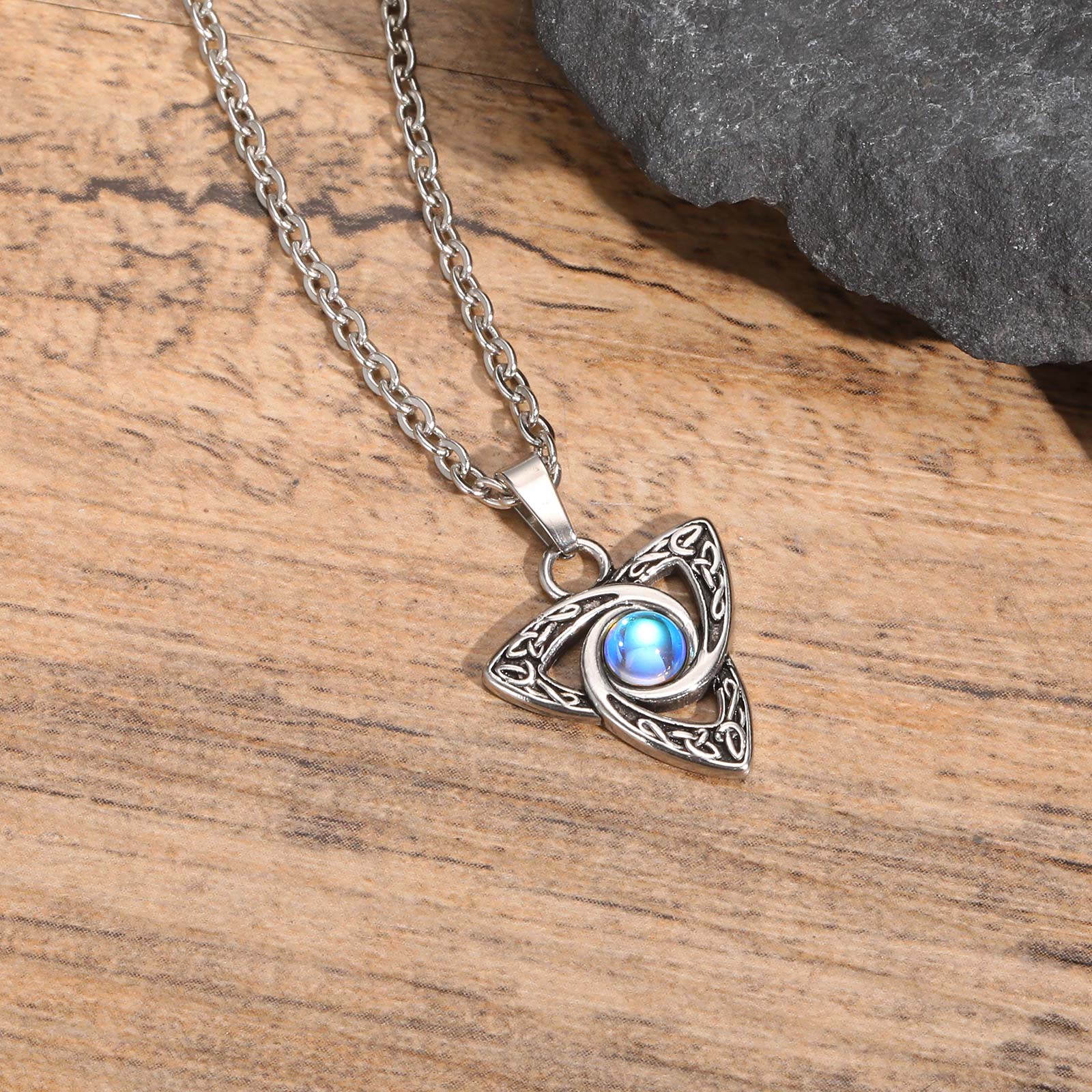 Vnox Turquoise Stone Celtic Knot Pendant Necklaces for Men Women, Stainless Steel Silver Color 50cm 60cm O-chain Jewelry Gifts 60cm
Vnox Turquoise Stone Celtic Knot Pendant Necklaces for Men Women, Stainless Steel Silver Color 50cm 60cm O-chain Jewelry Gifts 60cm