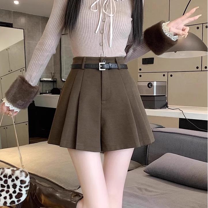 Coffee Wool A-line Pleated Skort for Women - High Waist, Short, Perfect for Spring, Autumn, Winter 2024 XL
Coffee Wool A-line Pleated Skort for Women - High Waist, Short, Perfect for Spring, Autumn, Winter 2024 XL