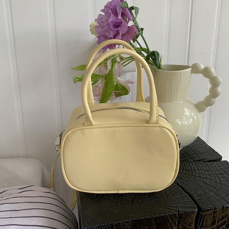 Korean Women s Bag Versatile Hand-held Small Square Bag Cute Small Bag Casual One-shoulder Cross-slide Bag
Korean Women s Bag Versatile Hand-held Small Square Bag Cute Small Bag Casual One-shoulder Cross-slide Bag