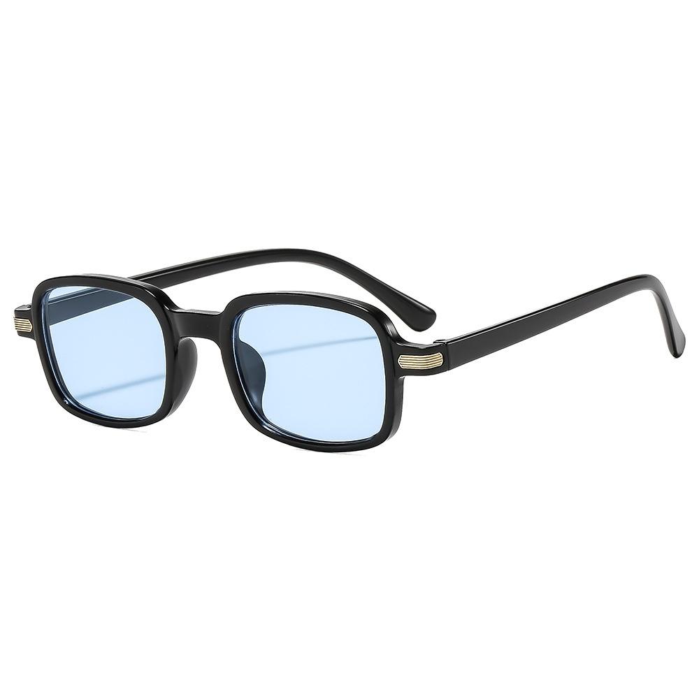 Latest Retro Tortoiseshell Square Female Sunglasses Unique Versatile Rivet Design Punk Trend Male Gafas de sol UV Protection 400 as picture
Latest Retro Tortoiseshell Square Female Sunglasses Unique Versatile Rivet Design Punk Trend Male Gafas de sol UV Protection 400 as picture