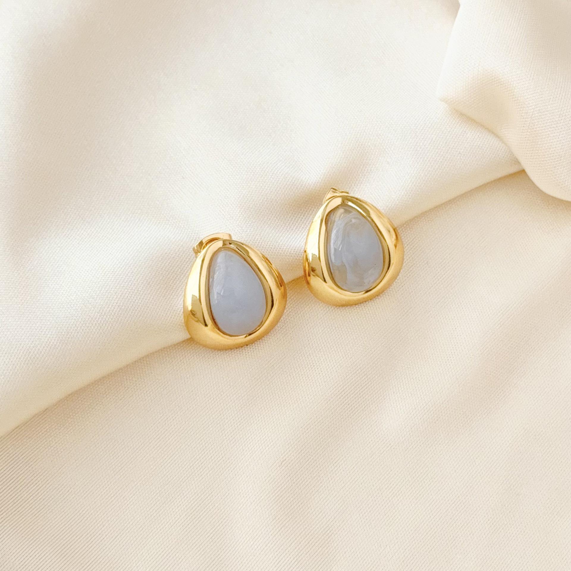 Maillard Style Stainless Steel Teardrop Stud Earrings for Women - Retro Oval Design Ear Accessories светло-синий
Maillard Style Stainless Steel Teardrop Stud Earrings for Women - Retro Oval Design Ear Accessories светло-синий