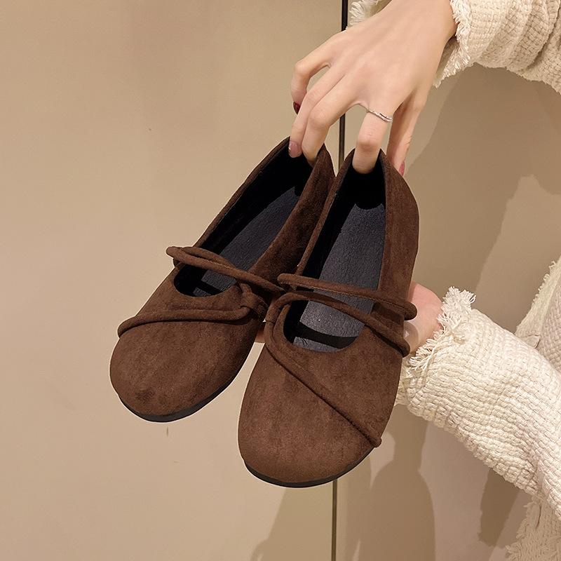 Flat single shoes women s spring 2025 new Korean version comfortable simple shallow mouth Mary Jane shoes gentle wind evening shoes 40 темно-коричневого
Flat single shoes women s spring 2025 new Korean version comfortable simple shallow mouth Mary Jane shoes gentle wind evening shoes 40 темно-коричневого