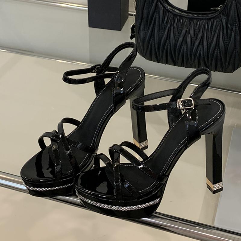 New Design Crystal Square High Heel Fetish Sandal Rhinestone Platform Open Toe Buckle Strap Party Dress Shoe Women Apricot 35 чёрный
New Design Crystal Square High Heel Fetish Sandal Rhinestone Platform Open Toe Buckle Strap Party Dress Shoe Women Apricot 35 чёрный