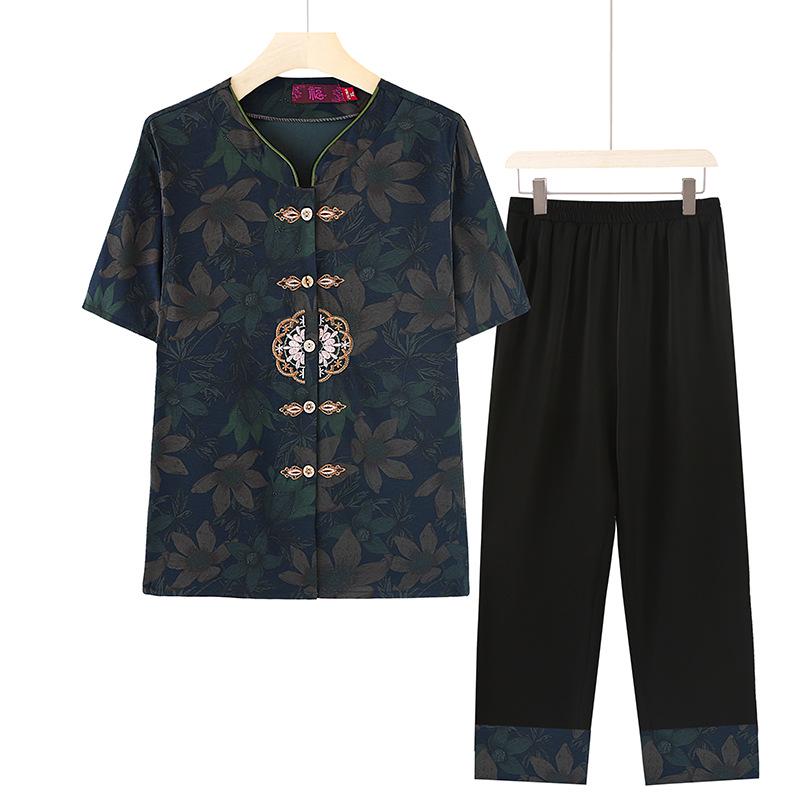 Plus Size Summer Outfit for Middle-Aged Women: Loose Short-Sleeve Top and Nine-Point Pants Set XXL (52-60kg) зелений
Plus Size Summer Outfit for Middle-Aged Women: Loose Short-Sleeve Top and Nine-Point Pants Set XXL (52-60kg) зелений
