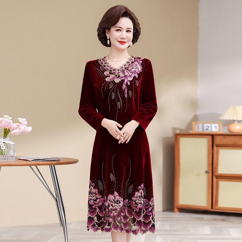 Women s Embroidered Velvet Dress Loose V-Neck Long Plus Size Dress 6XL бордовий
Women s Embroidered Velvet Dress Loose V-Neck Long Plus Size Dress 6XL бордовий