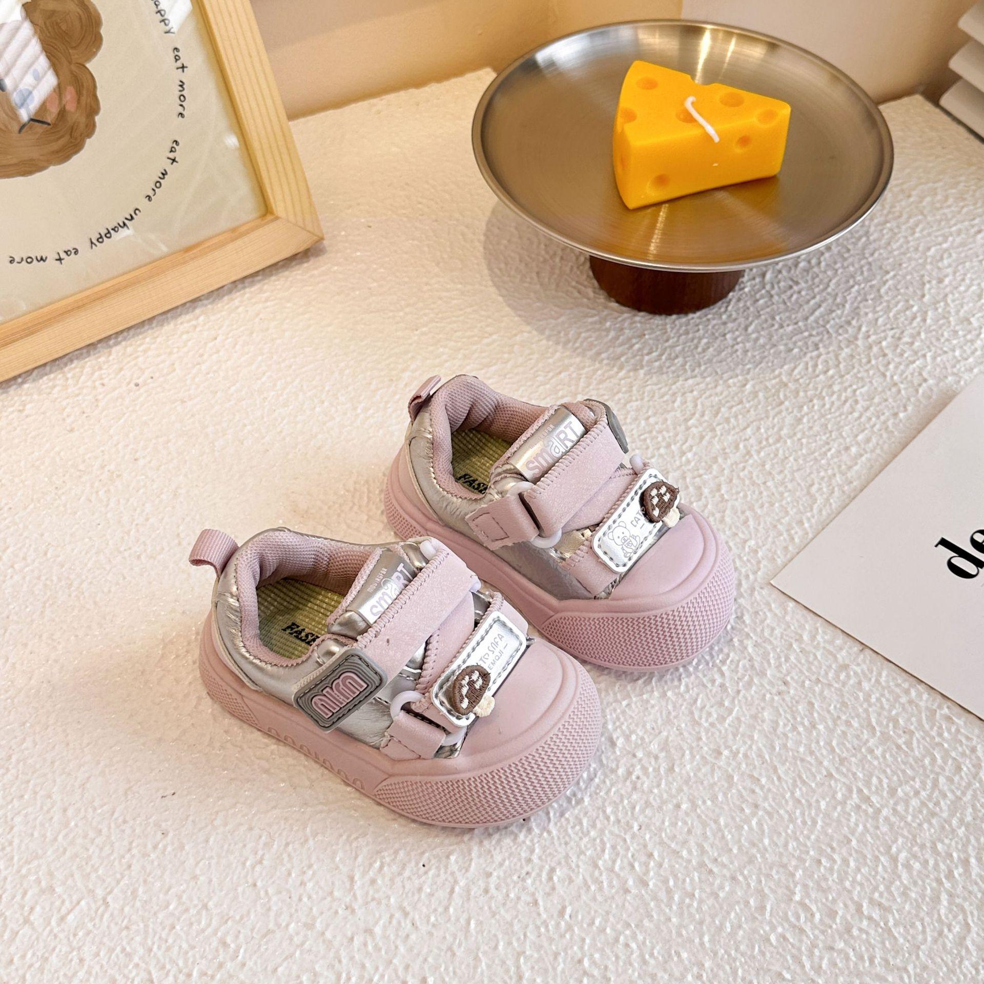 Повседневные кроссовки на липучках для девочек, новинка весны и осени 2025 года, легкие кеды для мальчиков 22
Повседневные кроссовки на липучках для девочек, новинка весны и осени 2025 года, легкие кеды для мальчиков 22