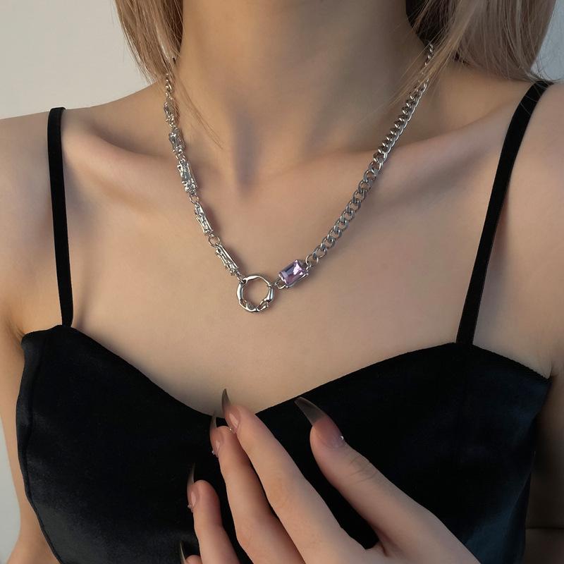 Niche design high-end hip-hop couple accessories black and white zircon necklace women s trendy cool Cuban chain
Niche design high-end hip-hop couple accessories black and white zircon necklace women s trendy cool Cuban chain