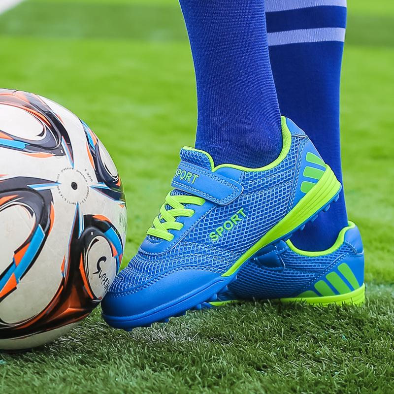 Broken nail mesh children s football shoes soft sole training shoes breathable outdoor men s and women s sports shoes Velcro design 39
Broken nail mesh children s football shoes soft sole training shoes breathable outdoor men s and women s sports shoes Velcro design 39