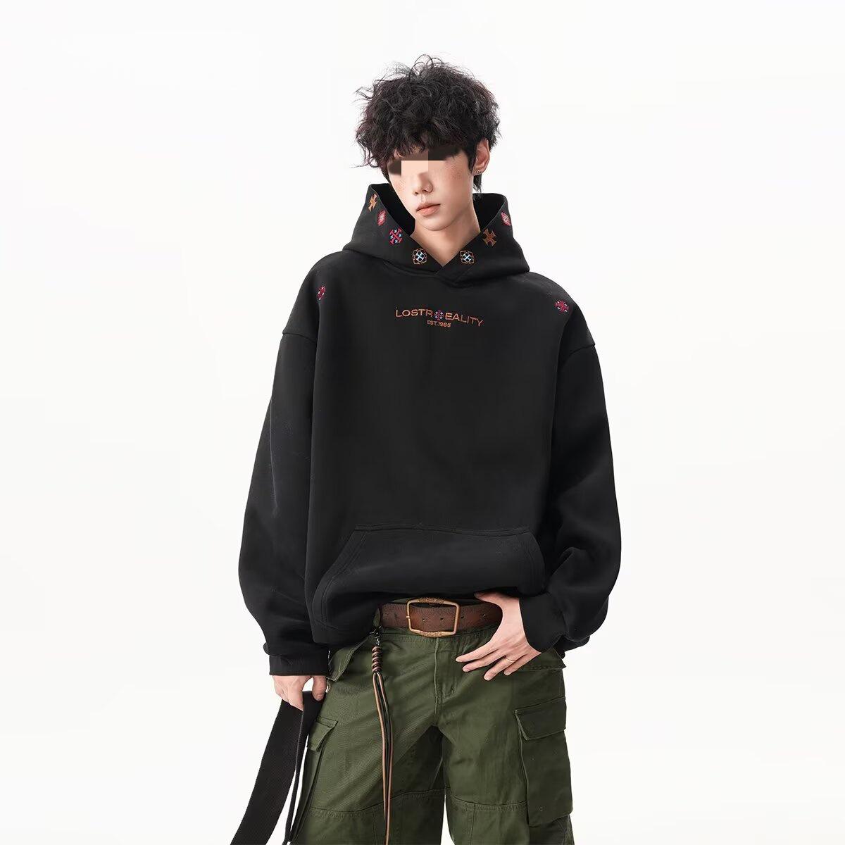 American Trendy Embroidered Hoodie: Men s Retro Casual Sweatshirt for Couples M
American Trendy Embroidered Hoodie: Men s Retro Casual Sweatshirt for Couples M