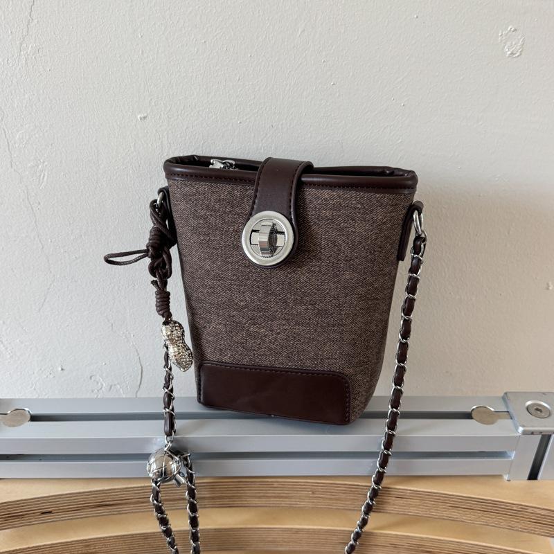 Bucket bag women s summer fashion fashion high-end texture chain single shoulder crossbody small bag
Bucket bag women s summer fashion fashion high-end texture chain single shoulder crossbody small bag