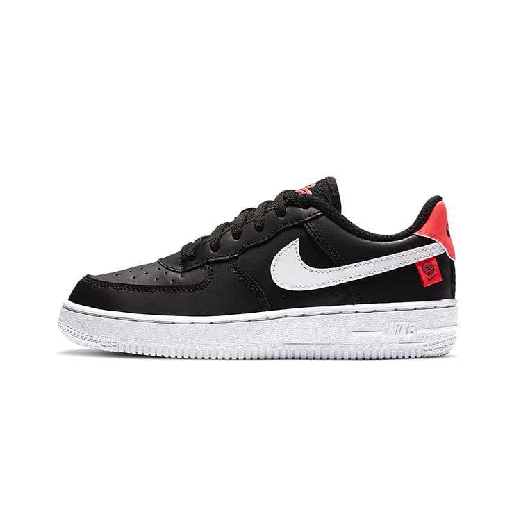 Nike Force 1 PS Worldwide Pack — детские кроссовки Black Flash Crimson, белые CN8539-001
Nike Force 1 PS Worldwide Pack — детские кроссовки Black Flash Crimson, белые CN8539-001