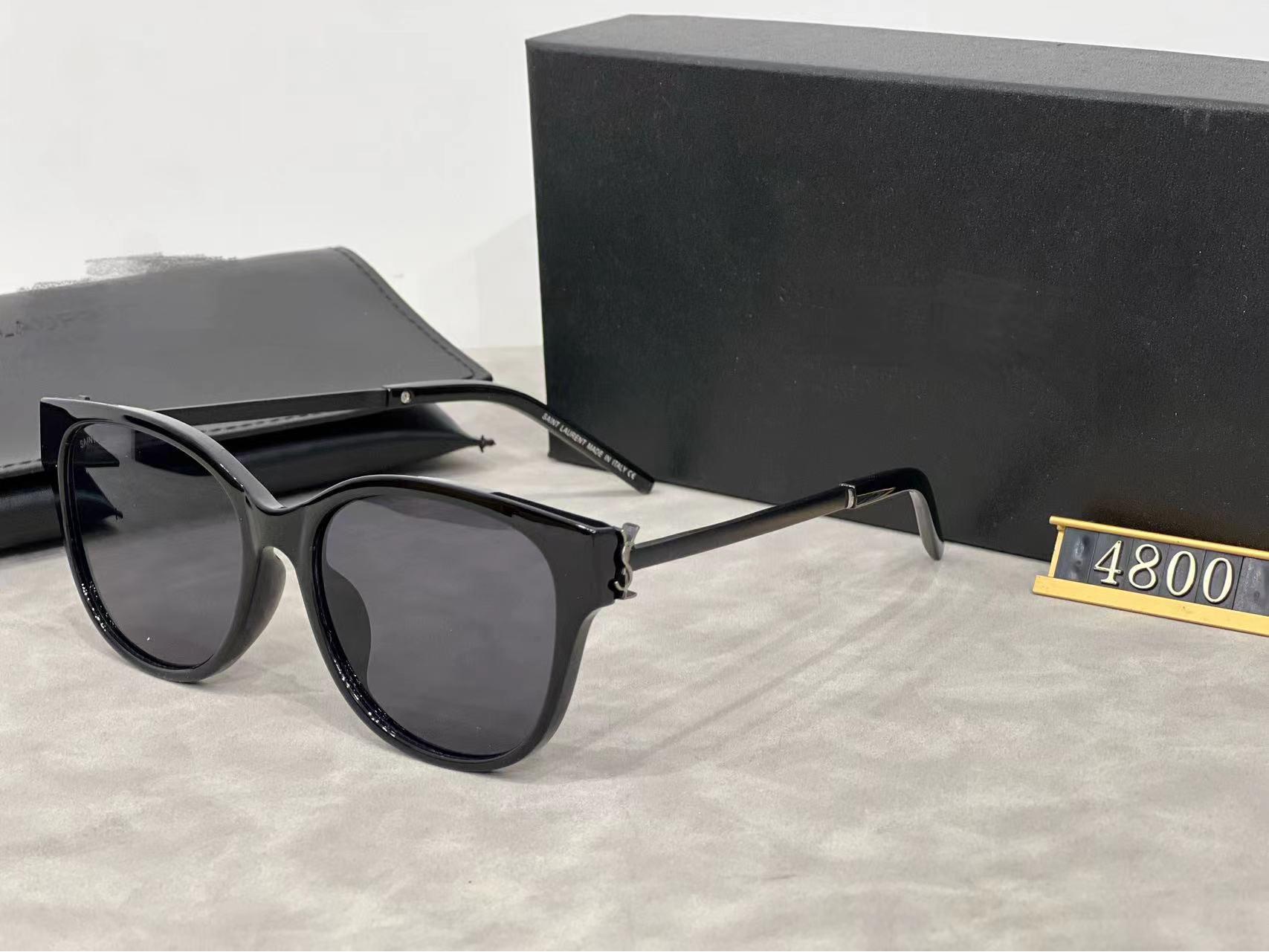 Модные солнцезащитные очки Yangshulin UV Protection 480 - европейский и американский стиль
Модные солнцезащитные очки Yangshulin UV Protection 480 - европейский и американский стиль