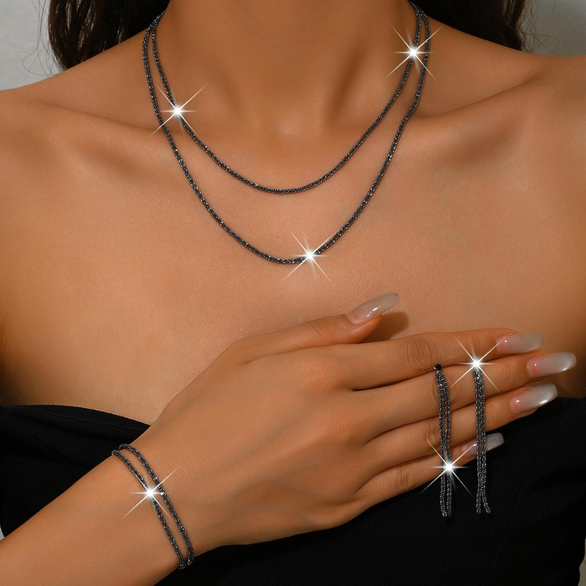 925 Sterling Silver Sparkling Necklace Women s Light Luxury Niche Design Gypsy Collarbone Chain Plain Chain Silver Bare Chain Neck Chain
925 Sterling Silver Sparkling Necklace Women s Light Luxury Niche Design Gypsy Collarbone Chain Plain Chain Silver Bare Chain Neck Chain