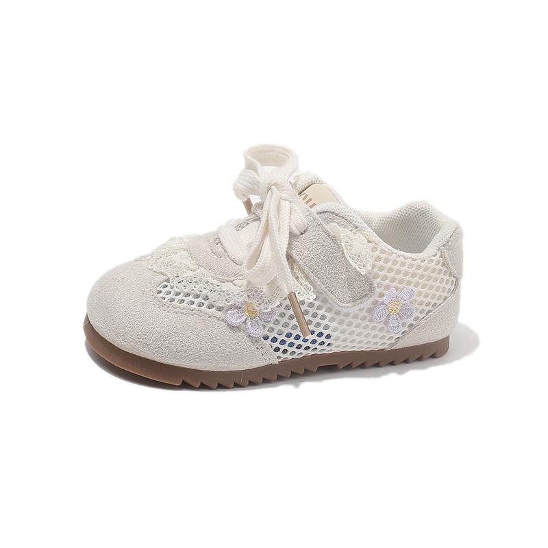 New Style Girls Sports Shoes with Good Breathability 28
New Style Girls Sports Shoes with Good Breathability 28