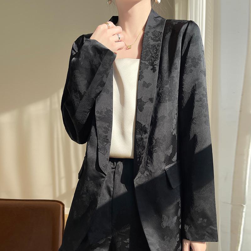 2024 Женский свободный пиджак для поездок на работу: Ацетатный сатин, национальный стиль, новый дизайн
2024 Женский свободный пиджак для поездок на работу: Ацетатный сатин, национальный стиль, новый дизайн