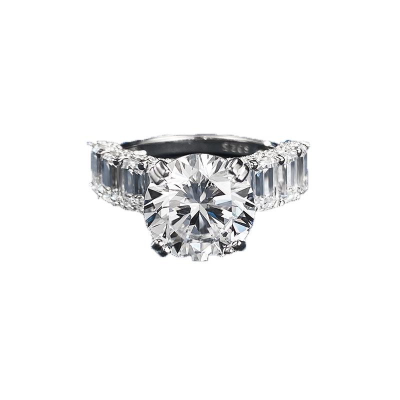 Xiancan Jewelry 2024 Стиль для трансграничной торговли Имитация бриллиантов Полный ряд 10 мм Кольцо - Горячий новый дизайн Size 8
Xiancan Jewelry 2024 Стиль для трансграничной торговли Имитация бриллиантов Полный ряд 10 мм Кольцо - Горячий новый дизайн Size 8
