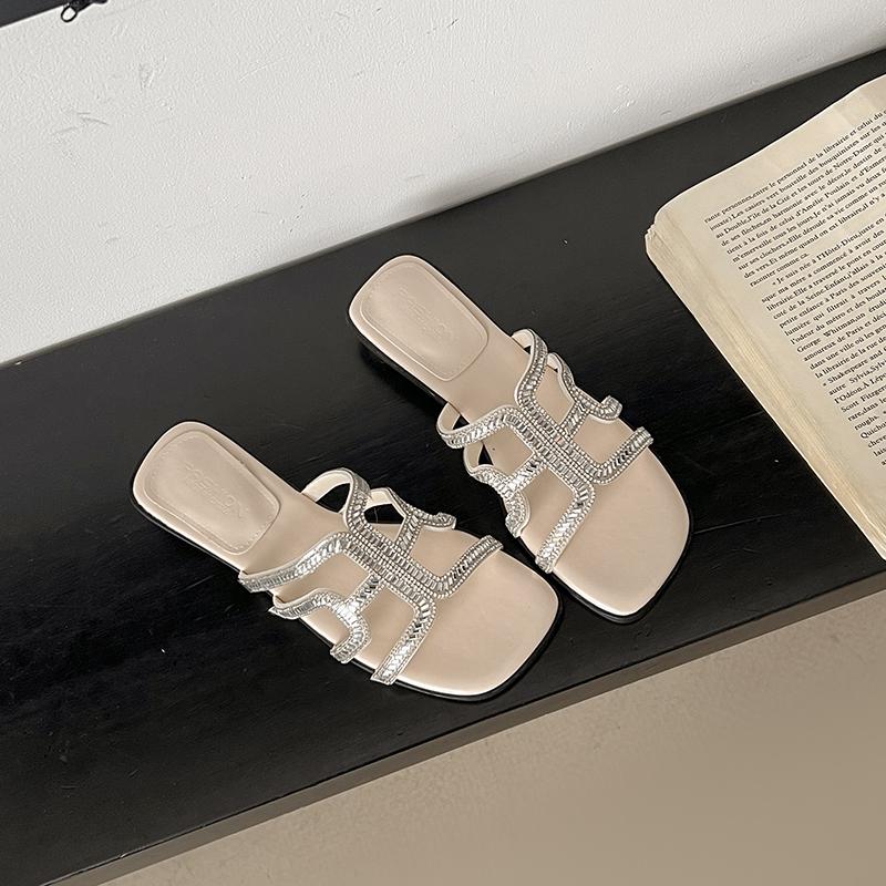 2025 Summer New Fashion Korean Flat Bottom Slip-On Comfortable All-Match Open-Toe Soft Sole Ladies Slippers Rubber Outsole 40 білий
2025 Summer New Fashion Korean Flat Bottom Slip-On Comfortable All-Match Open-Toe Soft Sole Ladies Slippers Rubber Outsole 40 білий