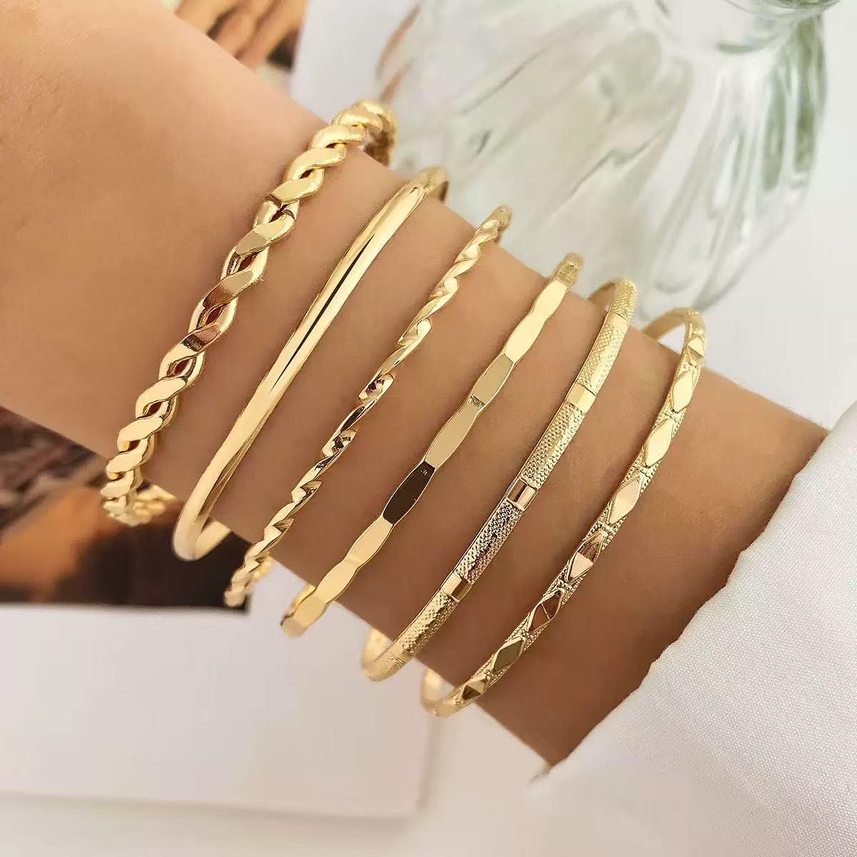 European & American Cross-Border Smooth Surface Hand Jewelry: 6-Piece Irregular Bracelet Set for Men & Women with a High-End Natural Feel
European & American Cross-Border Smooth Surface Hand Jewelry: 6-Piece Irregular Bracelet Set for Men & Women with a High-End Natural Feel