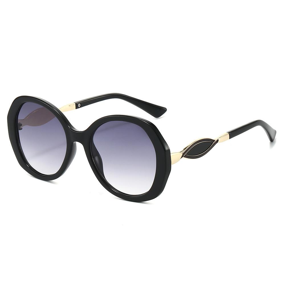 Large Round Frame Sunglasses For Women, Trendy Ins Rainbow Sunglasses, Fashionable Personalized Sunscreen Sunglasses
Large Round Frame Sunglasses For Women, Trendy Ins Rainbow Sunglasses, Fashionable Personalized Sunscreen Sunglasses