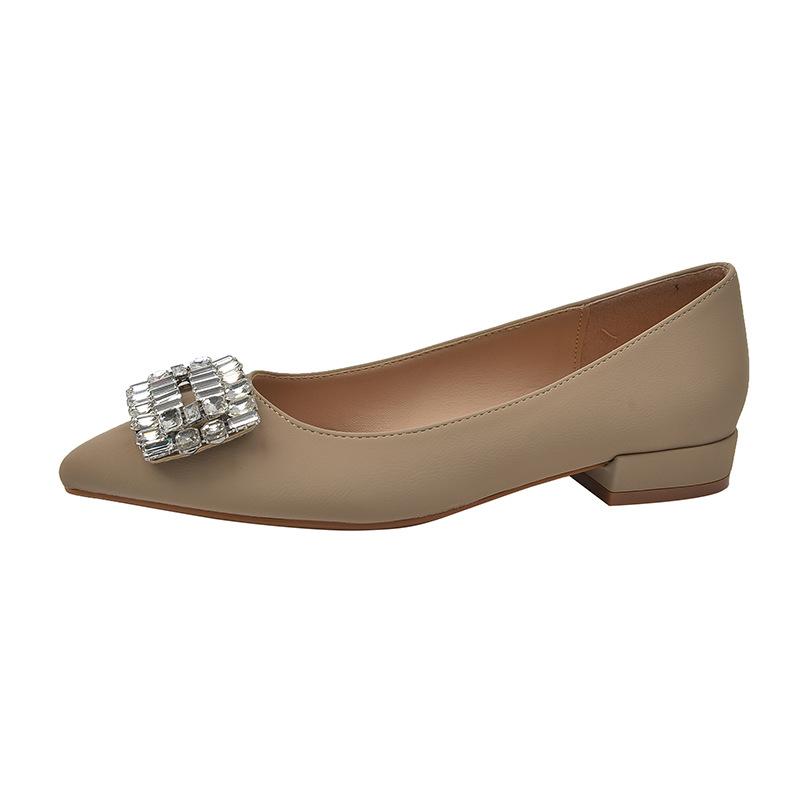 Thick heel pointed head girls fashion single shoes square buckle rhinestone women s single shoes widened and fattened women s shoes 45 хакі
Thick heel pointed head girls fashion single shoes square buckle rhinestone women s single shoes widened and fattened women s shoes 45 хакі
