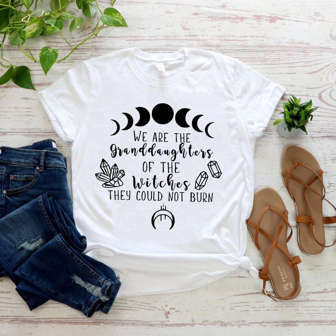 We Are the Granddaughters of the Witches You Could Not Burn Жіноча футболка Salem Witch Shirt Містичні футболки з короткими рукавами Футболки Топ XL білий
We Are the Granddaughters of the Witches You Could Not Burn Жіноча футболка Salem Witch Shirt Містичні футболки з короткими рукавами Футболки Топ XL білий