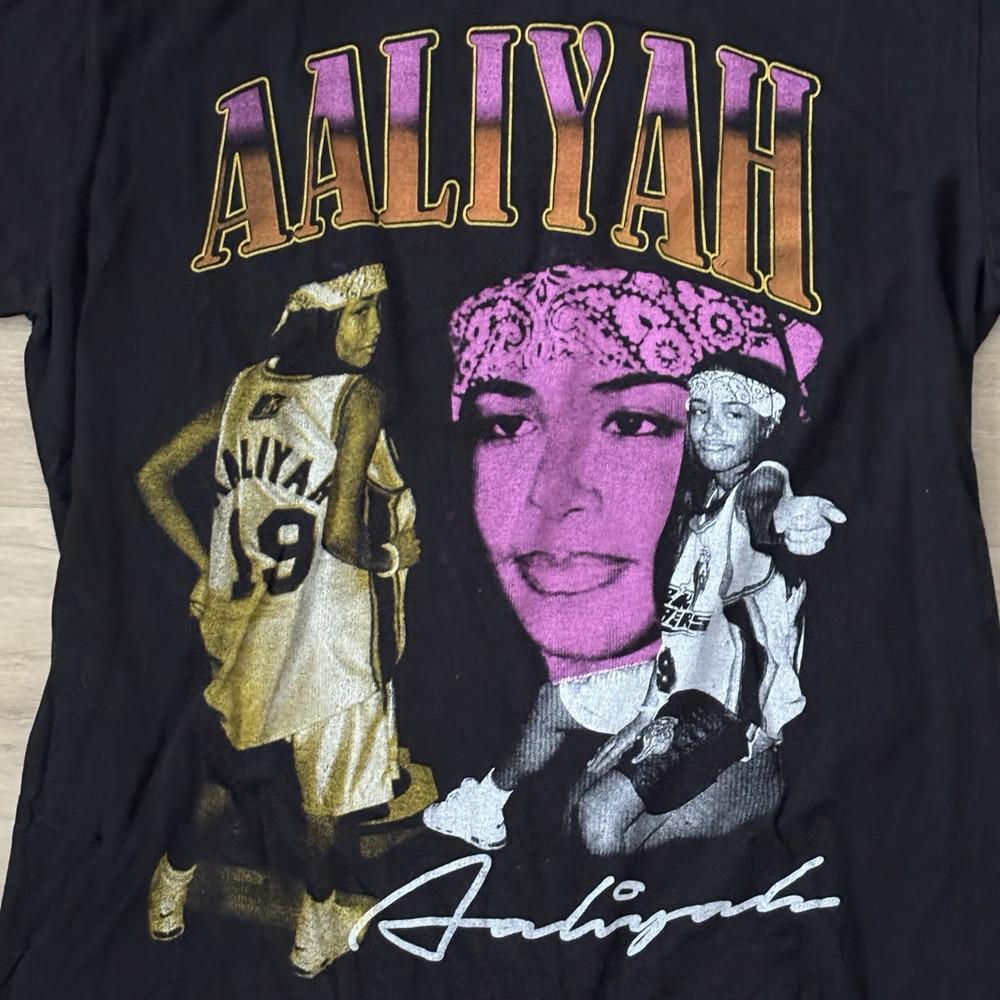 Rare Aaliyah Black Gift for fan Short Sleeve Shirt Unisex Concert S-5XL SG792 Unisex T-Shirt S
Rare Aaliyah Black Gift for fan Short Sleeve Shirt Unisex Concert S-5XL SG792 Unisex T-Shirt S