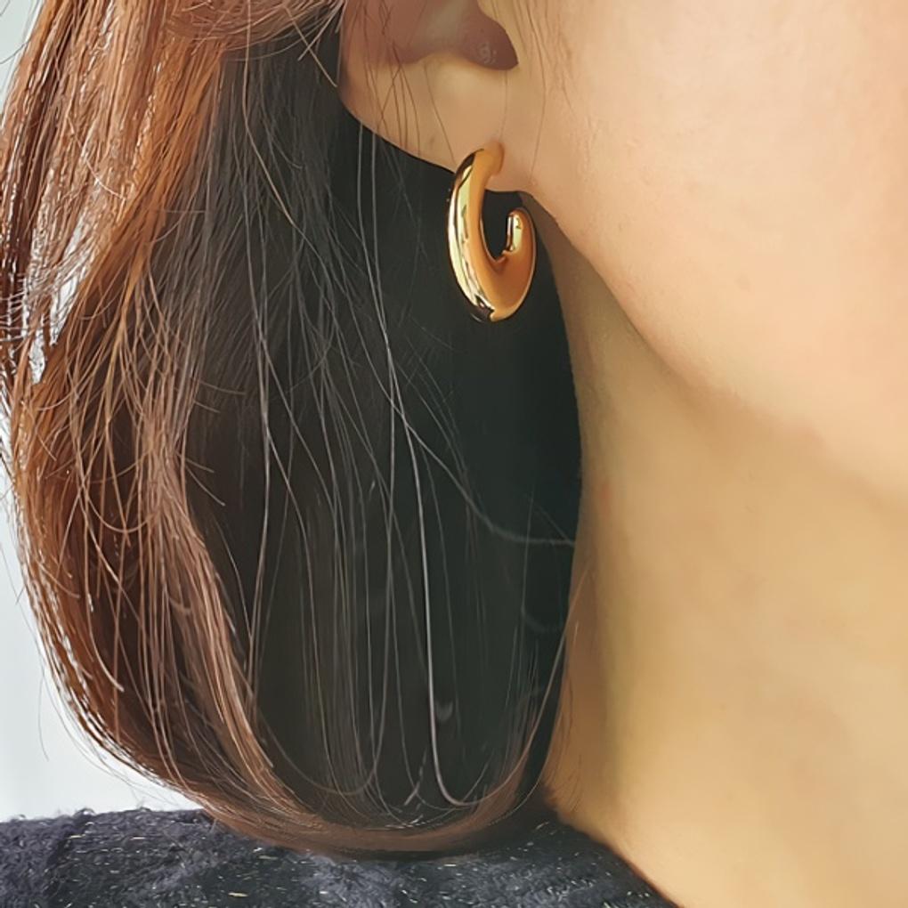 Women s Titanium 15K Gold Plated Victory Earrings Silver
Women s Titanium 15K Gold Plated Victory Earrings Silver