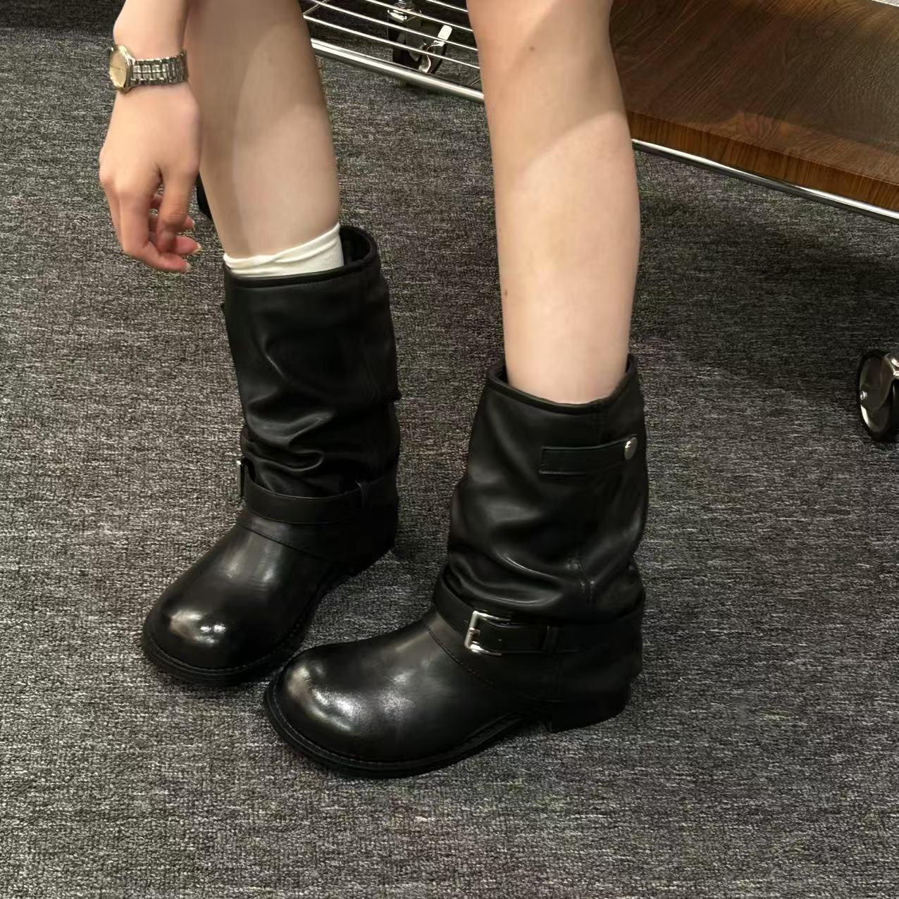 Blue Cabinet Women s Shoes Crow Letter Mango Head Pleated Pants Knight Boots Pile Short Boots Retro Boots 2025 New 40 чорний
Blue Cabinet Women s Shoes Crow Letter Mango Head Pleated Pants Knight Boots Pile Short Boots Retro Boots 2025 New 40 чорний