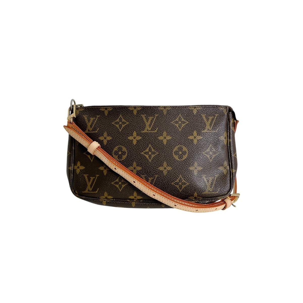 LOUIS VUITTON Monogram Strap replacement, crossbody wear possible Pouch M51980 Used
LOUIS VUITTON Monogram Strap replacement, crossbody wear possible Pouch M51980 Used