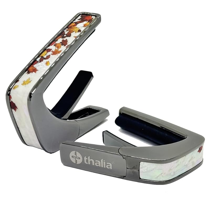 Thalia capo Thalia Capos Limited Series BC-AUTUMN PEARL/AUTUMN PEARL Black Chrome capo tasto guitar 12 inch fret pad included
Thalia capo Thalia Capos Limited Series BC-AUTUMN PEARL/AUTUMN PEARL Black Chrome capo tasto guitar 12 inch fret pad included