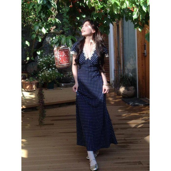 French retro niche design sense lace edge polka dot v-neck dress women s summer waist high-end sense a-word long dress XL синій
French retro niche design sense lace edge polka dot v-neck dress women s summer waist high-end sense a-word long dress XL синій