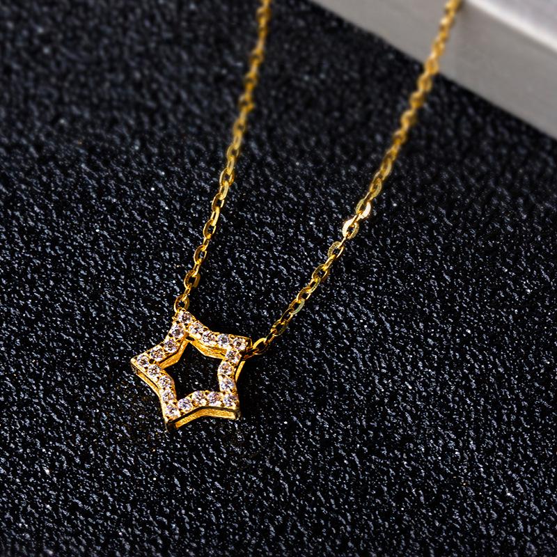 Exquisite S925 Sterling Silver Star Pendant Necklace with Inlaid Diamonds - Versatile Clavicle Chain for Women 925 Silver
Exquisite S925 Sterling Silver Star Pendant Necklace with Inlaid Diamonds - Versatile Clavicle Chain for Women 925 Silver