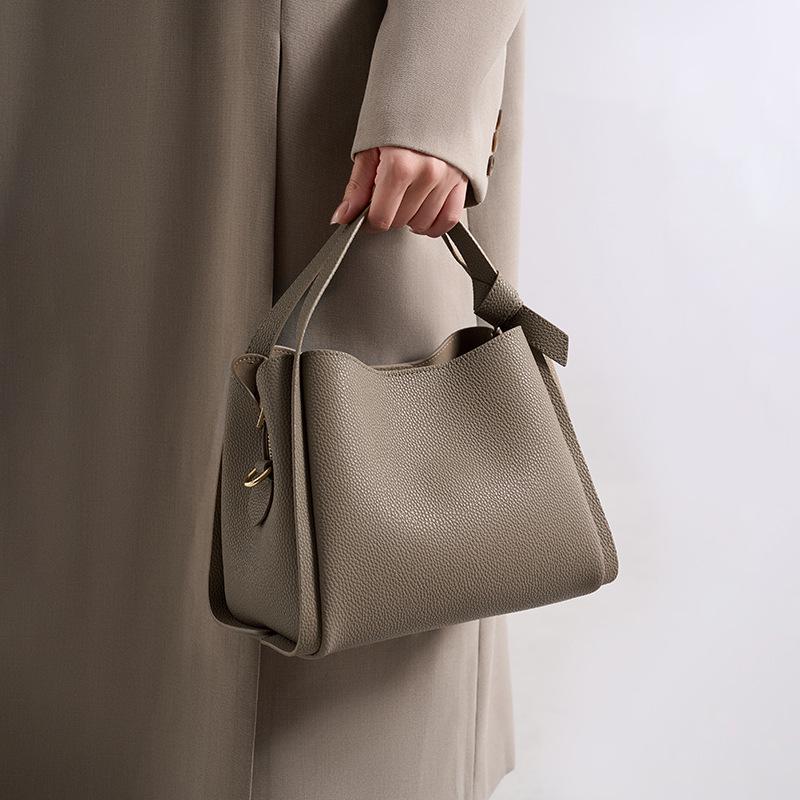 Women s 2026 Spring/Summer Large Capacity Bucket Bag - Handheld, Shoulder, Crossbody Options for Commuting хаки
Women s 2026 Spring/Summer Large Capacity Bucket Bag - Handheld, Shoulder, Crossbody Options for Commuting хаки